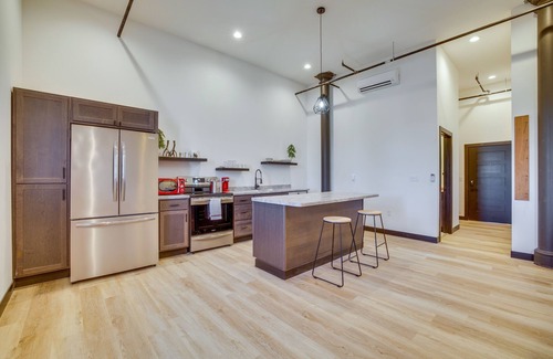 Cashton Apartment | Cashton Studio Apartment: Steps to Downtown!