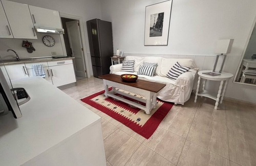 Las Palmas de Gran Canaria Apartment | Casita&Jardín, beaches at 5'.