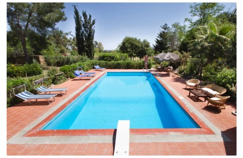Olmedo Apartment | "Casina Dolinda" apartment Shared swimming pool