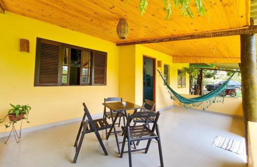 Bonito House | Casinha Amarela - anexo ao Camping Pé na Jaca