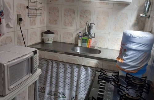 Guaratiba House | Casinha Cercada de Verde