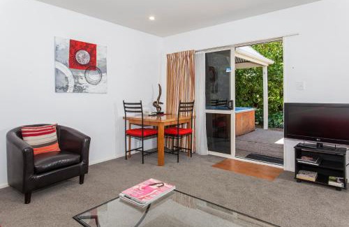 Merivale Hotel | Casino Court Motor Lodge