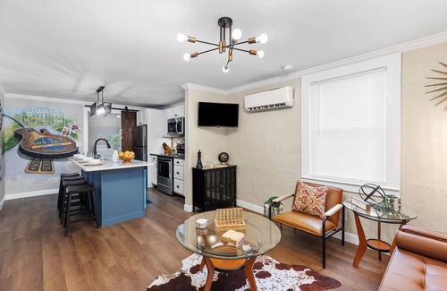Bristol House | ⚡️Casino home 🎲 2 bedroom Bungalow in the heart of Bristol