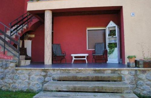 Castejon de Sos House | Casita Bonita