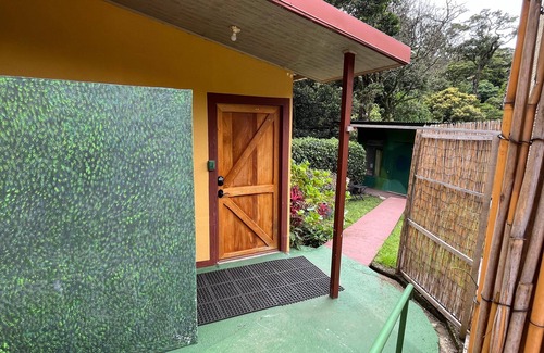 Monteverde House | Casita By The Stream