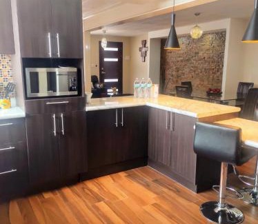 San Luis Potosi House | Casita cálida