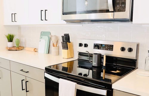 Milwood Apartment | Casita Cactus - Pool+Near Q2, Domain & Parks