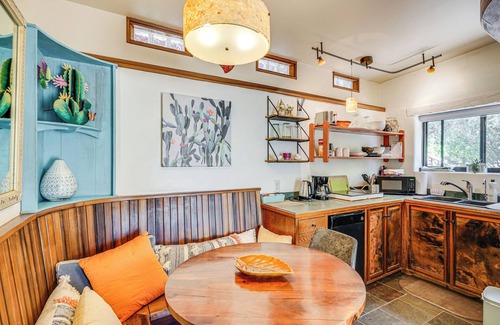 Patagonia Apartment | Casita Colibri: Lovely, Romantic Patagonia Retreat