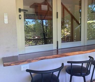 Uvita House | Casita Colibri–Mile to the Beach–Cable&Fiber Wifi!