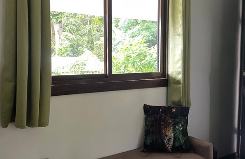 Tortuguero House | Casita de 2 Plantas Cerca del Parque Nacional Tortuguero. Ideal Para Relajarse