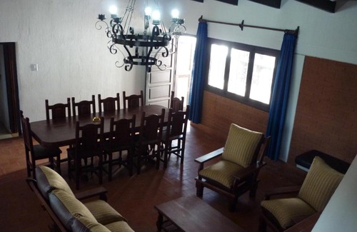 Coronel Moldes House | Casita de Moldes