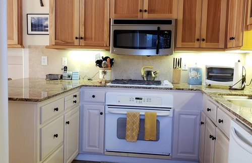 Westside Santa Cruz House | Casita De Santa Cruz - Steps from Scenic West Cliff Drive