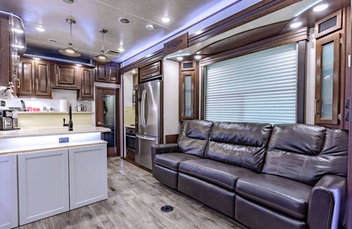 Woodway House | Casita Del Rosas - RV