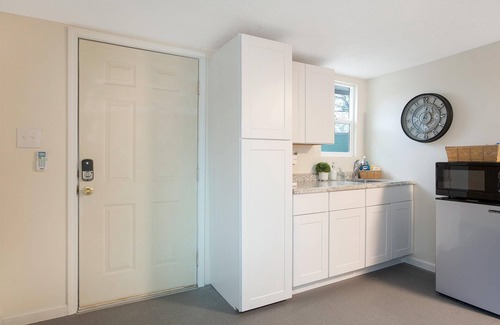 North Campus House | Casita del Sol, near UNM, Nob Hill