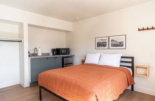 Torrey Hotel | Casita Inn #5 - Queen