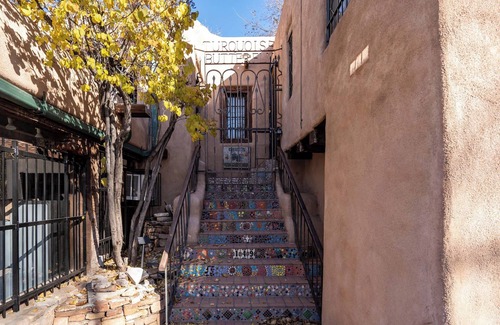 Downtown Santa Fe House | Casita Mariposa