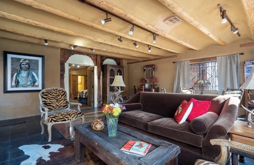 Downtown Santa Fe House | Casita Mariposa