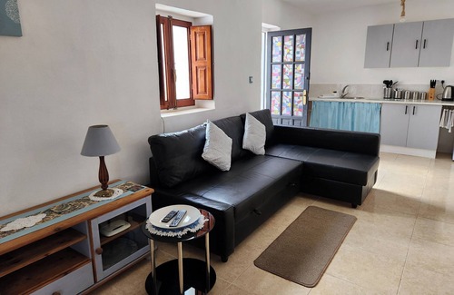 Huercal-Overa Apartment | Casita-Max 5Guests-Pool-Patio-Bbq-Parking