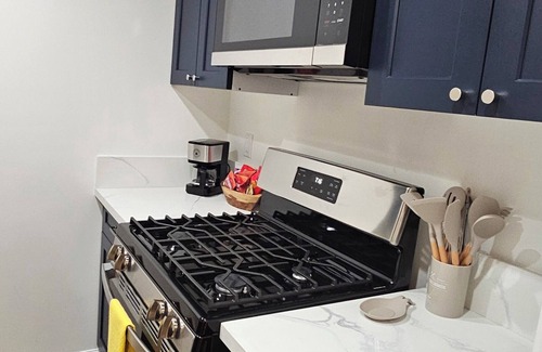 Colton House | Casita Near Universities, College, Shopping, Restaurants