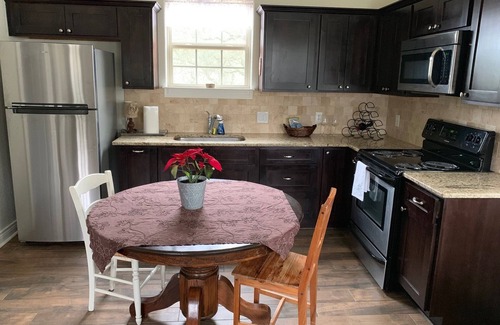 New Braunfels House | Casita - New Braunfels, Gruene, Canyon Lake, San Marcos, Wimberly