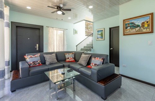 Grifo Alto Apartment | Casita Poro, you can do day trips to beaches, Nat. Parks, volcanoes, waterfalls.