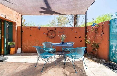 Palo Verde House | Casita Roca: The Honey~Hued Hideaway!
