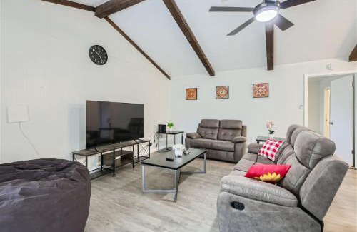 Wetmore House | Casita San Antonio Family and Pet Friendly