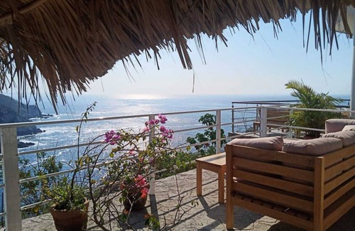 Puerto Angel House | Casita Sarafina - Spectacular Ocean Front Bungalow