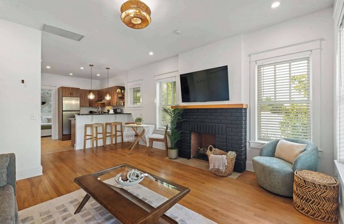 St. Augustine Apartment | Casita Tropical l Walk to DT l Mins to Beach