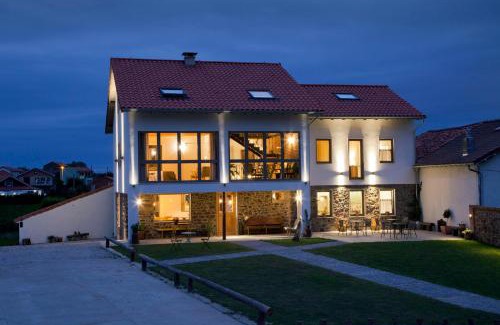 Carreno Bed & Breakfast | Casona Canto Llano