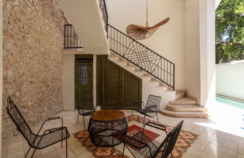 Centro House | Casona Sirenas, a family home in historical Merida