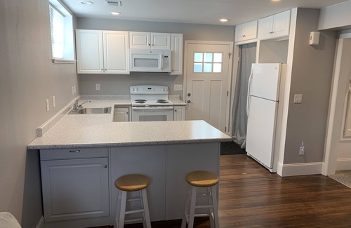 Casper House | Casper's Cozy Craftsman Too