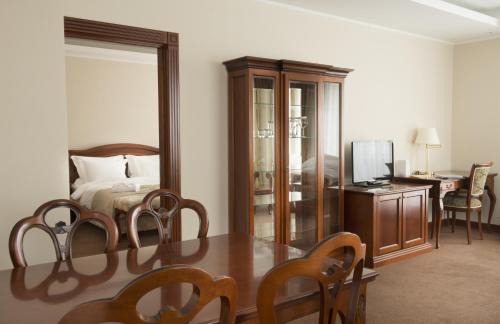 Aktau Hotel | Caspian Riviera Grand Palace Hotel