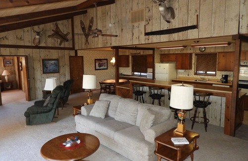 Cassel House | Cassel, Ca. on Hat Creek. Close/Baum Lake, Burney, Mt. Shasta/Lassen 3 nite min