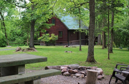Luray Cabin | Cast Away Cabin