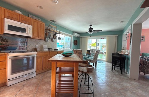 Little Venice House | Castaway 2/2 w/50` Ft. Dock on the Atlantic