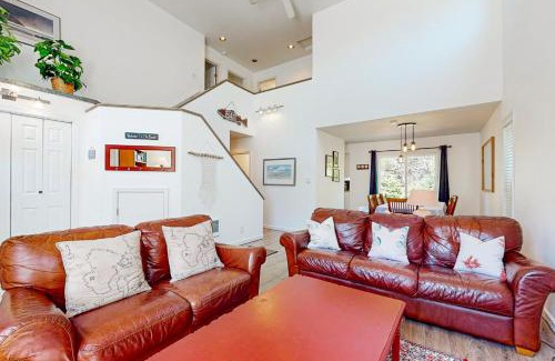 Manzanita House | Castaway Cabin