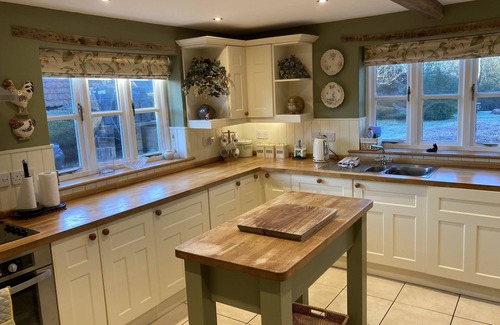 Itteringham Cottage | Castaway Cottage Itteringham - a picturesque cottage in an idyllic location