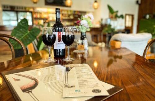 Burnt Pine Hotel | Castaway Norfolk Island