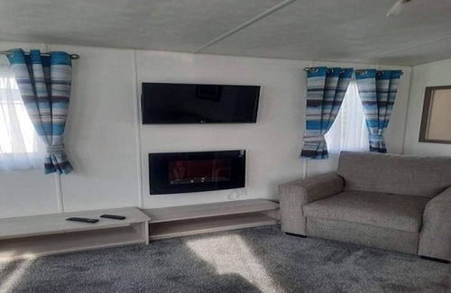 White Cross House | Castaways 615
