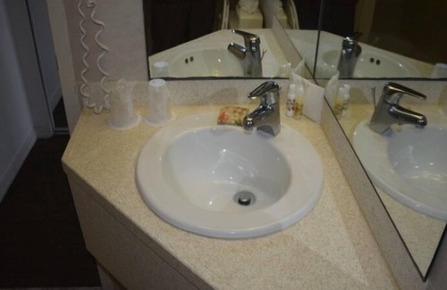 Freeport Resort | Castaways Resort and Suites
