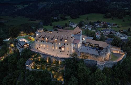 San Lorenzo di Sebato Hotel | Castel Badia