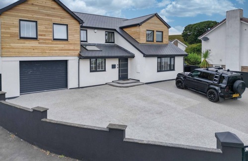 Pontsticill House | Castell Morlais - Luxurious 5 Bed - Pontsticill