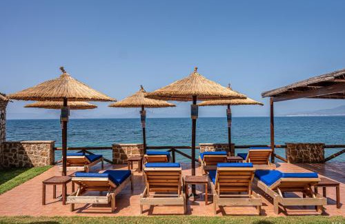 Alissos House | Castella Beach