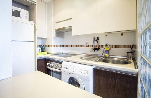 Castillejos Apartment | CASTELLANA PARKING 1 BEDROOM - 02