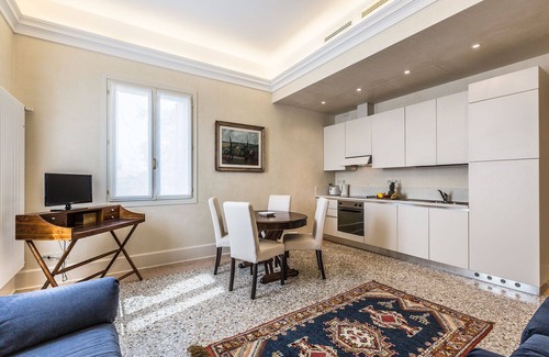 Castello Apartment | Castello 2 Bedroom Apartment with Amazing Canal View