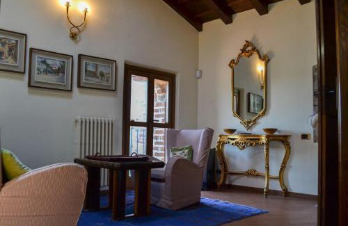 Cernusco Lombardone Bed & Breakfast | Castello di Cernusco Lombardone