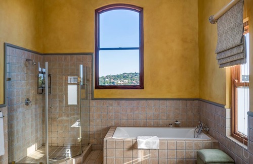 Pretoria Bed & Breakfast | Castello di Monte