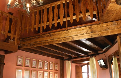 Monteluiano House | Castello Di Petroia Relais