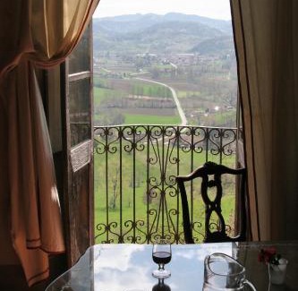 Villa Hotel | Castello Di San Sebastiano Po